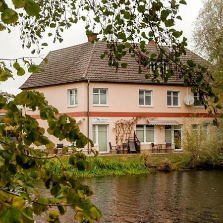 Ferienwohnungen Direkt An Der Elde Lubz Bagian luar foto